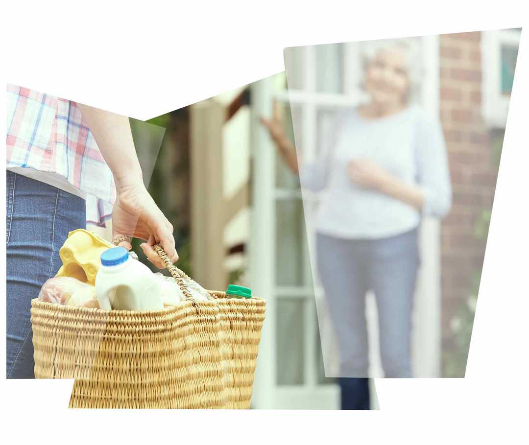 Leben mit NET: Eine Patientin bekommt ihre Einkäufe gebracht